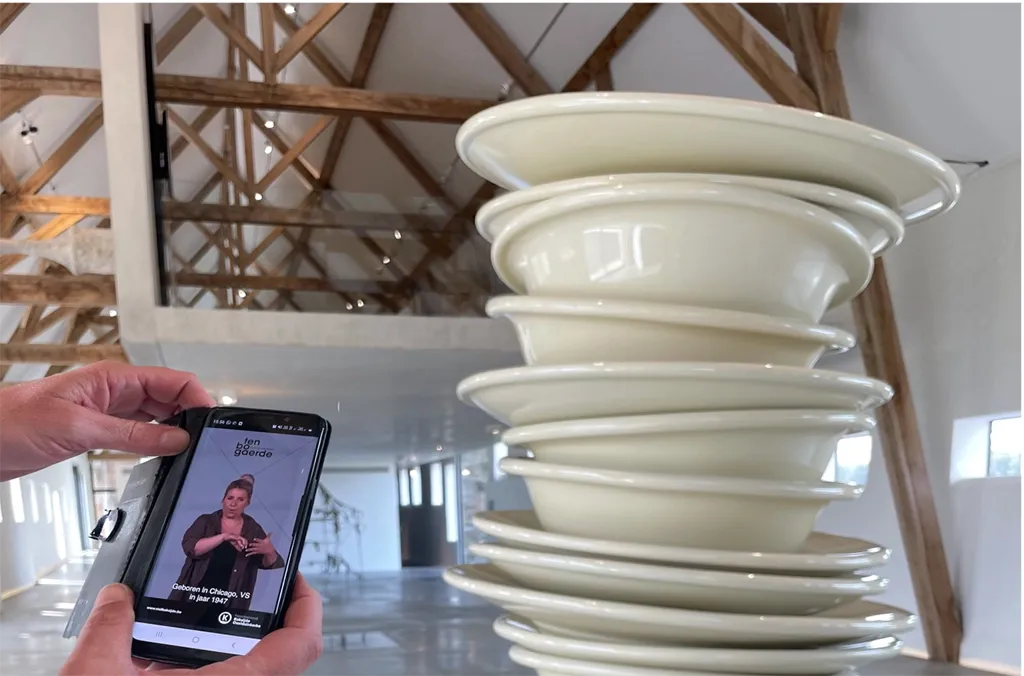 Vlaamse Gebarentaal & actuele kunst in Koksijde: een langverwachte ontmoeting